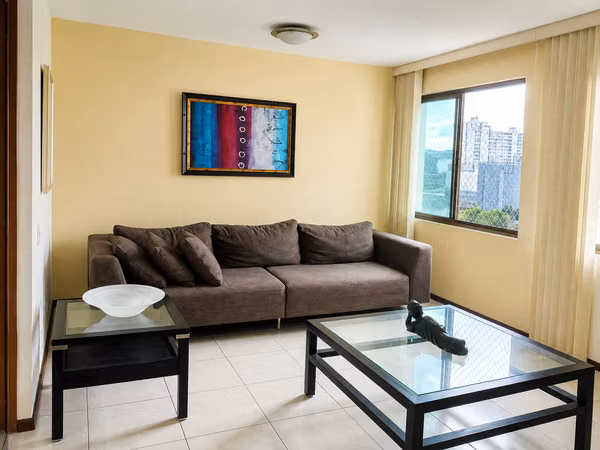 Furnished apartment in Punta Pacifica, 3 bedrooms, with balcony and city view.