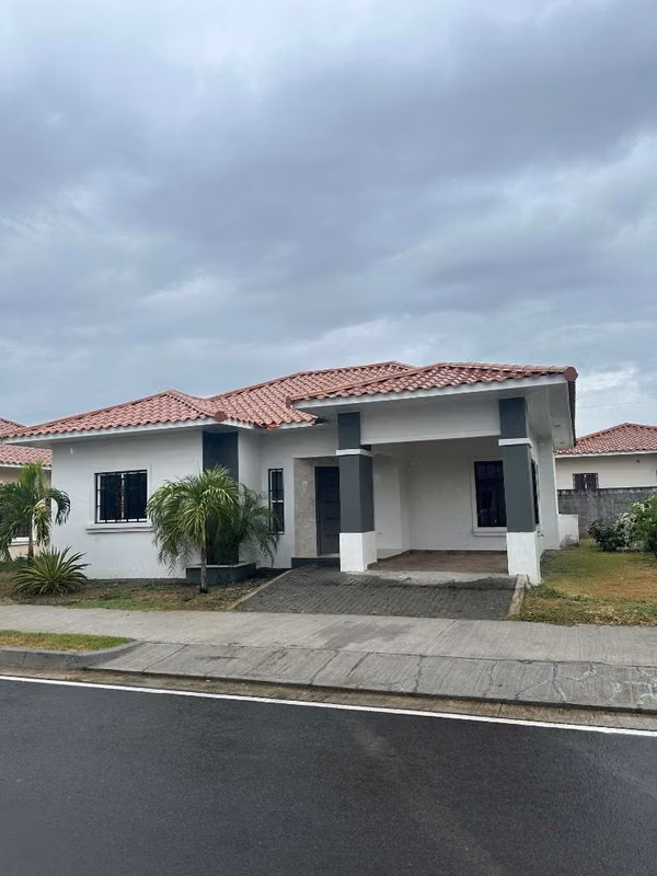 ALQUILO CASA AMUEBLADA EN LA VILLA DE LOS SANTOS