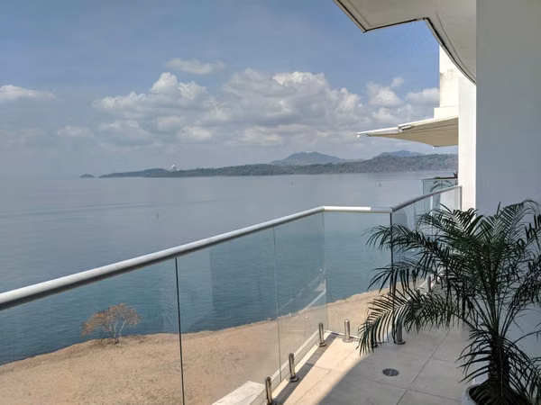 Experience Luxury Living in Isla Naos
