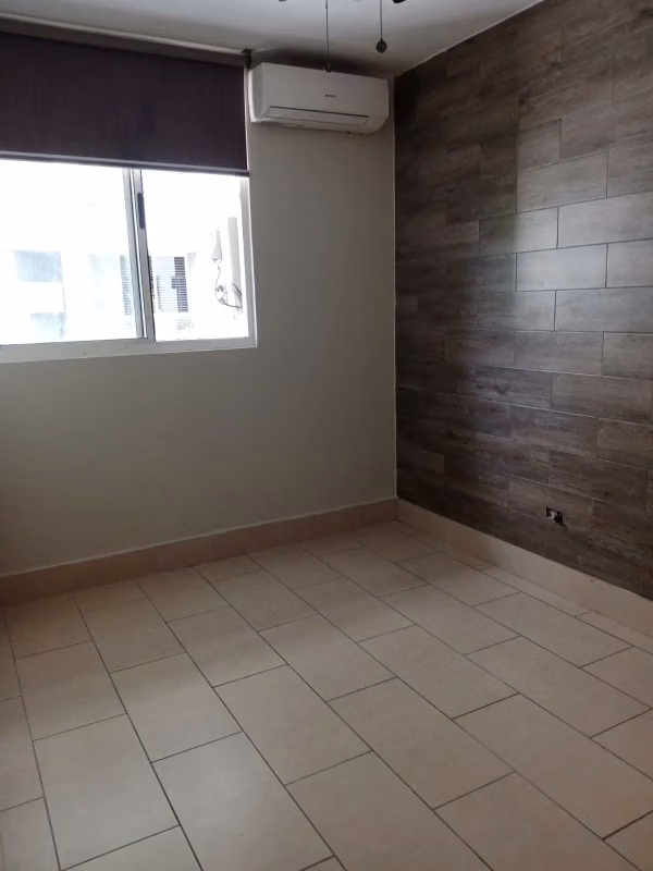 DEAD GRAVE RENT NEAR THE UTP, WHITE LINE, 3 BEDROOMS $800