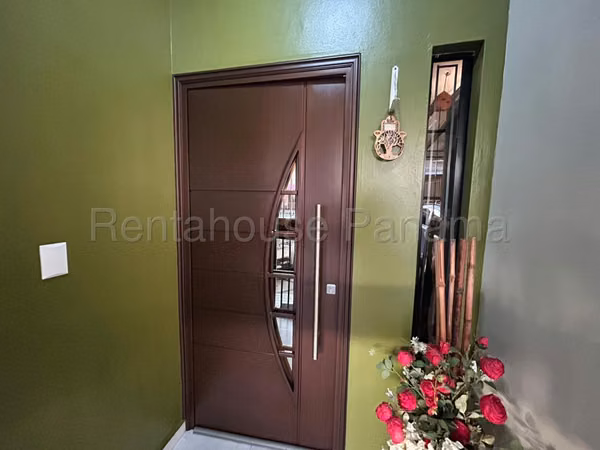 HOUSE FOR SALE IN BETANIA HQ