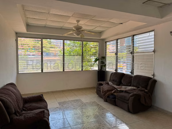 House for sale in Betania La Gloria KC