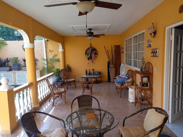 Sell house in El Doral