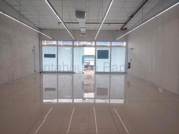 ALQUILER DE LOCAL COMERCIAL EN COSTA SUR