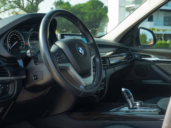 BMW X5 / Model xDrive40e / Year 2018 / Negotiable price $20,900