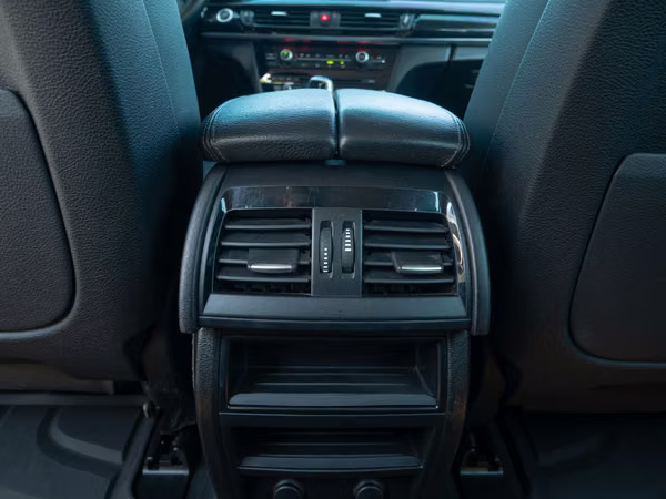 BMW X5 / Model xDrive40e / Year 2018 / Negotiable price $20,900