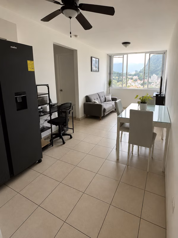 Apartment Via España I with excellent lighting and location