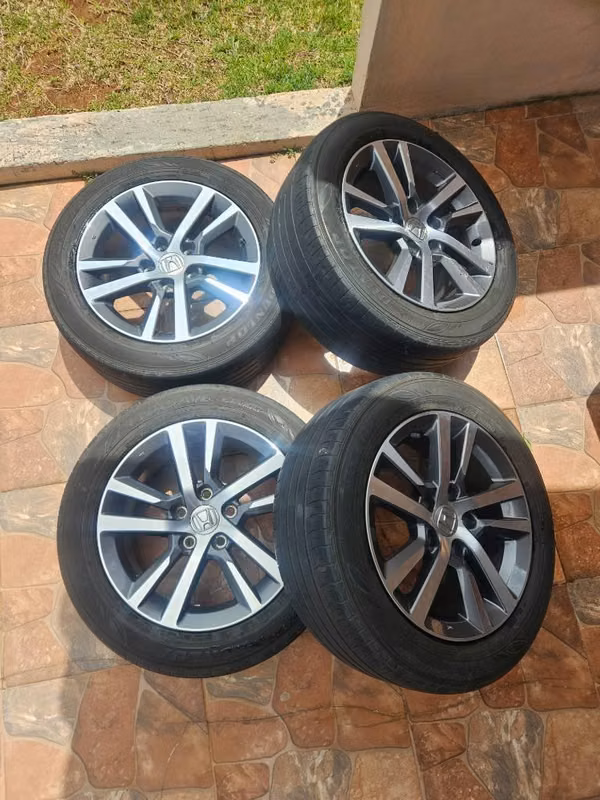 OFERTA!! Rines Originales para Honda Civic 11VA GEN