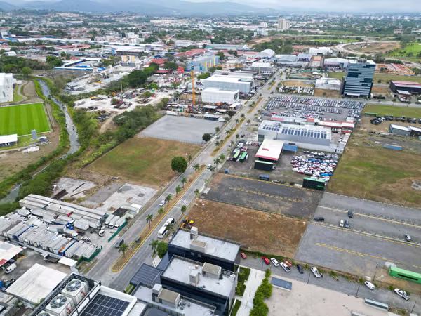 Land for Sale in Santa María Business District, 1,849 m²