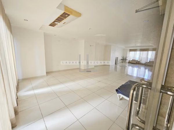 Venta de Apartamento Dúplex en PH Marina Terrace - Avenida Balboa. Haga oferta