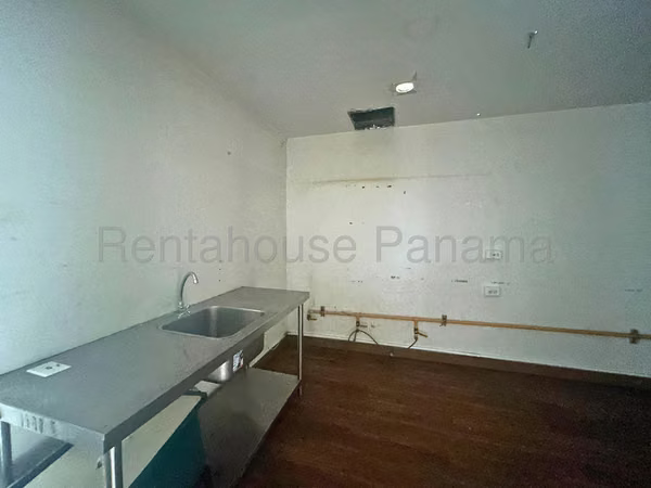 Rental of Commercial Premises in San Francisco, Royal Blue, (Direct Client Only).