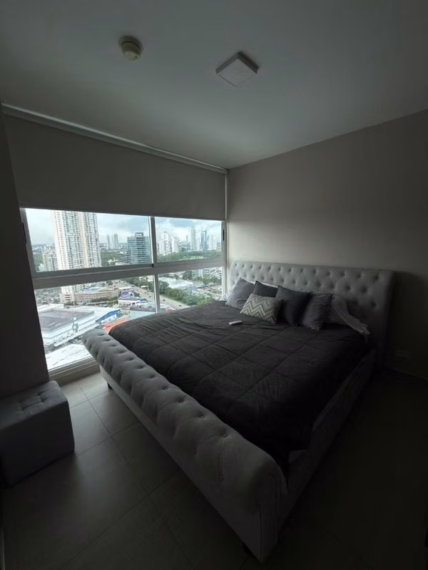 Alquilo habitación en Costa Del Este SOLO PARA MUJER