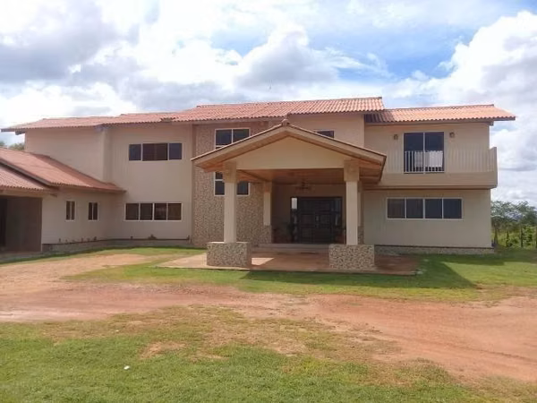 HOUSE FOR SALE IN CHITRÉ DDB27-1992