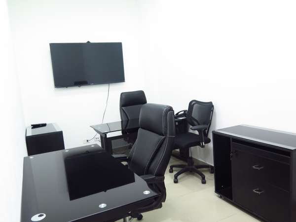 LUXURY OFFICE IN PH OCEANIA WITH INTERNAL VIEW