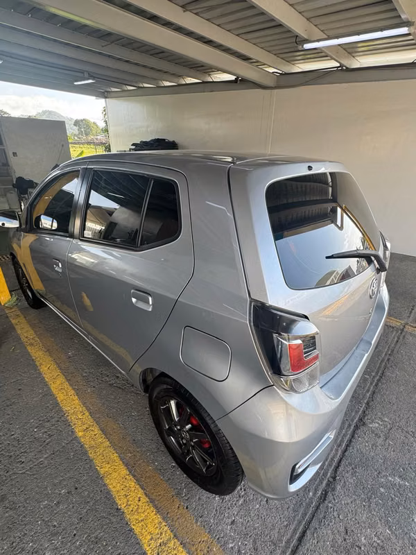 TOYOTA AGYA 2022