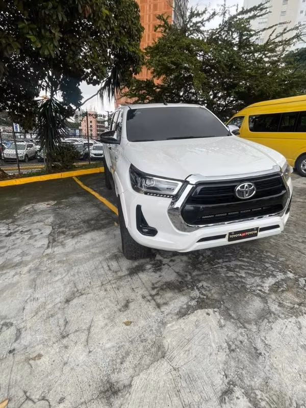 Armored Blanco Hilux 2020