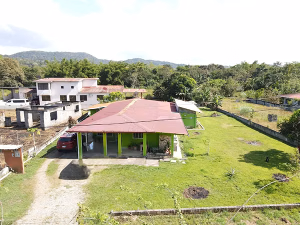Sale of house in Chilibre with land