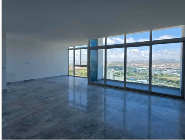 Apartment in Santa Maria I Unfurnished I 4 Bedrooms I With balcony and excellent view