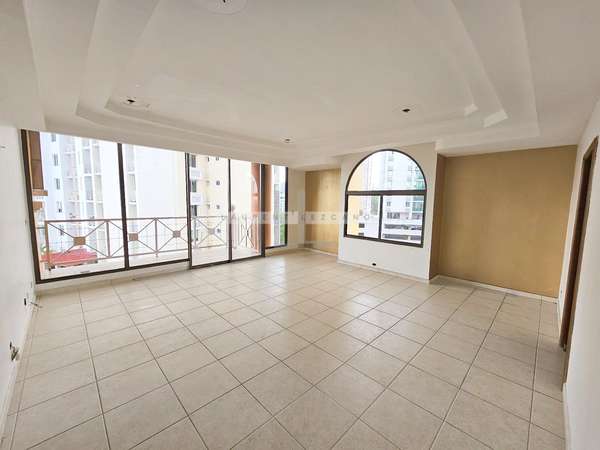 Sale of Apartment in PH Vall Halla - El Crajo. Make an offer