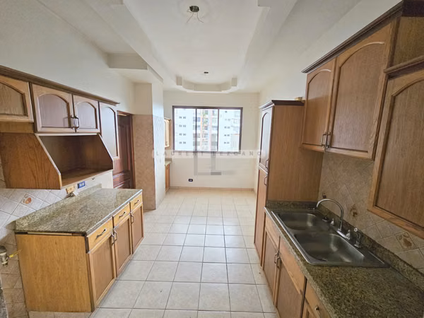 Venta de Apartamento en PH Vall Halla - El Cangrejo. Haga una oferta