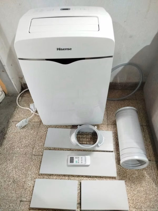 Hisense 12,000 BTU Portable Air Conditioner - Complete with Accessories