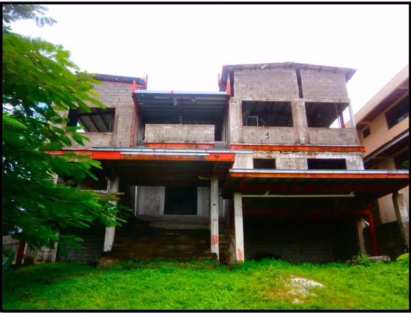 VENDO Casa en Obra Gris en Altos de Santa Maria. 1326m2 lot
