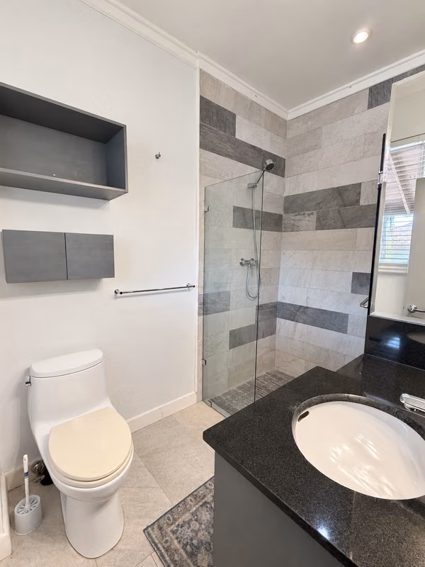 4 bedroom single-family house in Clayton