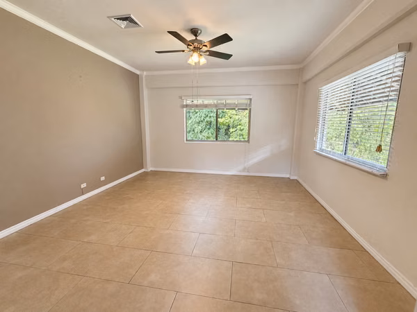 4 bedroom single-family house in Clayton