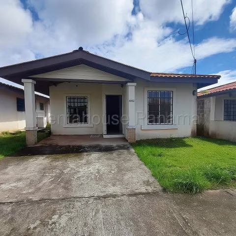 Sale of House in Montelimar Chorrera