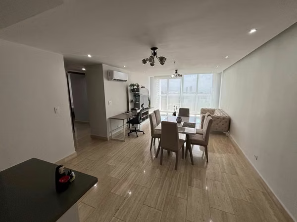 Rental CDE The Regent width 124; High floor Amoblado 2Rec ($2,100)