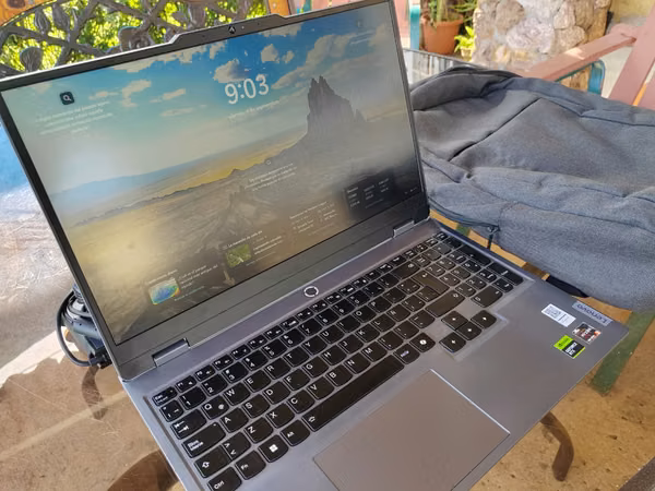 LENOVO LOQ GAMING 15.6" – RYZEN 5 + RTX 3050