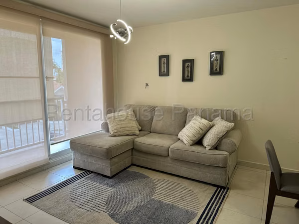 Alquiler Apartamento Versalles - YD