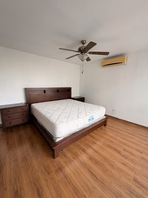 FOR RENT BEAUTIFUL RENOVATED APARTMENT IN AVENIDA BALBOA