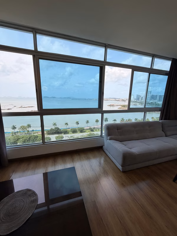 FOR RENT BEAUTIFUL RENOVATED APARTMENT IN AVENIDA BALBOA