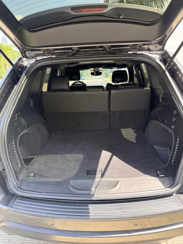 Jeep Grand Cherokee Laredo 4x4, año 2018, comprado en Panamá.
