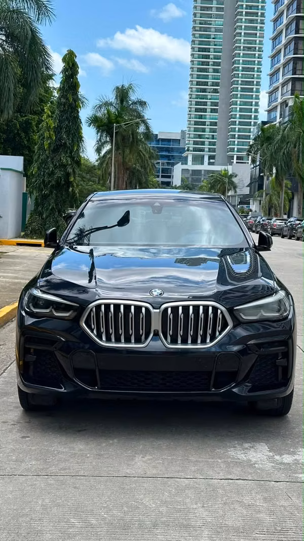 BMW X6 4.0 l Package M 2023 IMPECABLE