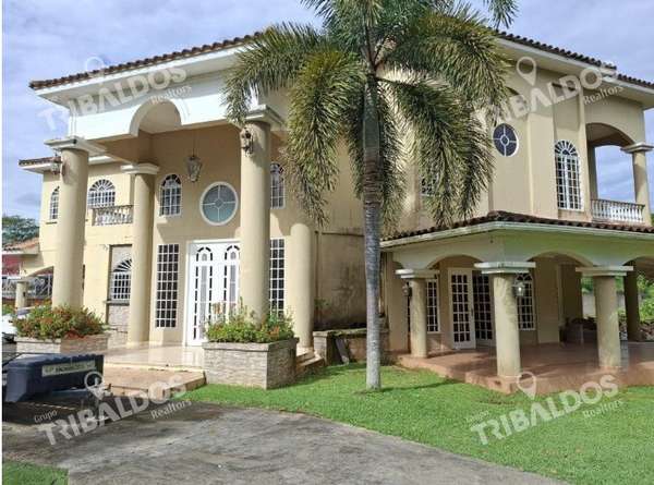 Sale of House in Chorrera Type Chalet