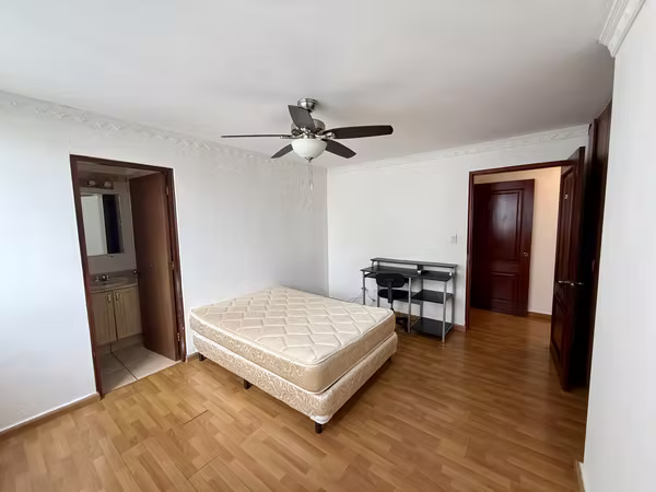 Apartment For Sale Next to Multiplaza