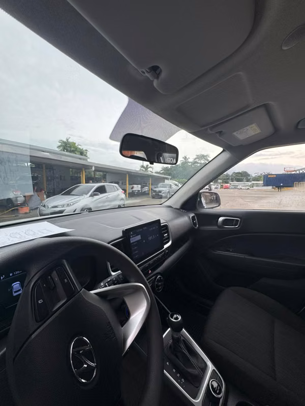 HYUNDAI VENUE 2024