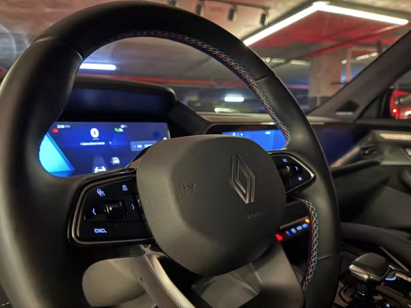 RENAULT KOLEOS E-TECH ALPINE 2025