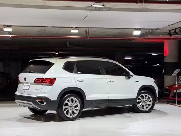 VOLKSWAGEN TAOS 250 TSI 2024