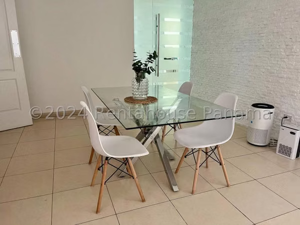 Se Vende Apartamento en Punta Pacífica GCEA26-8502