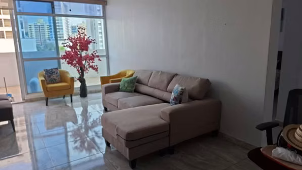 Apartamento con terraza