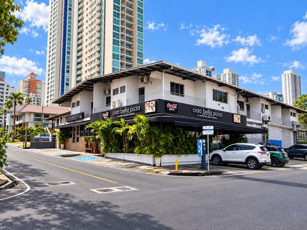 Venta de Edificio Comercial y Residencial en San Francisco, 1,200 m2 y 2,200m2 de construcción