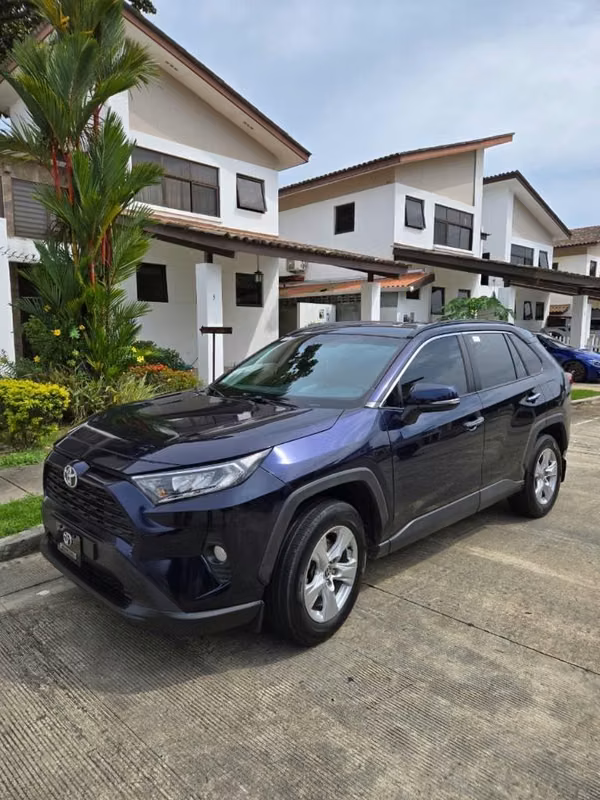 Se vende Rav4