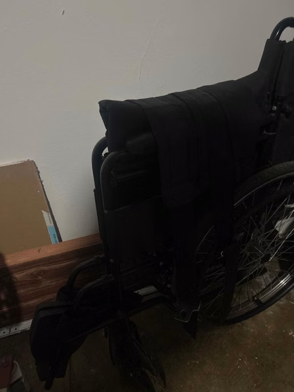 Se vende silla de ruedas 