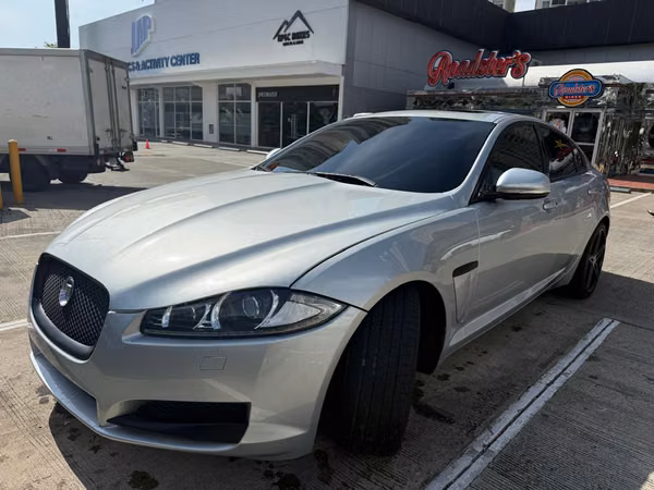Jaguar XF 2.0 Automatic Turbo