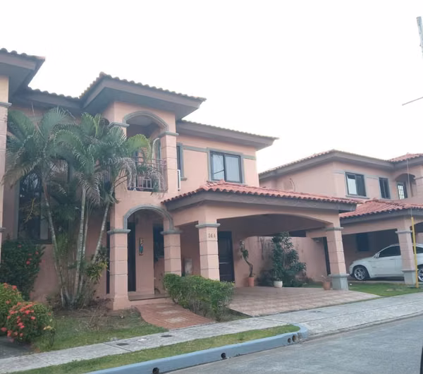 House for rent in Versalles.