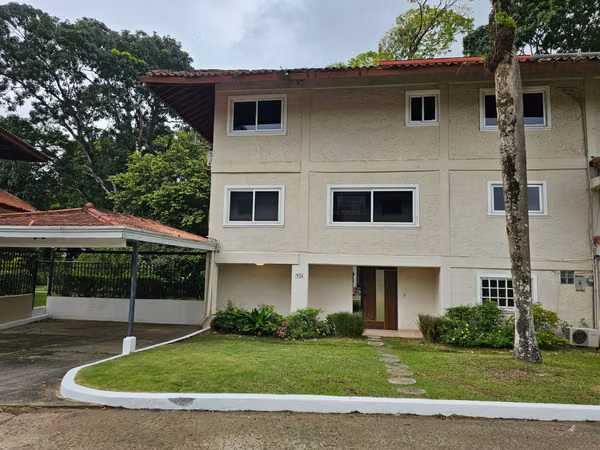 Remodelada House is rented in Albrook.  Without Intermediaries