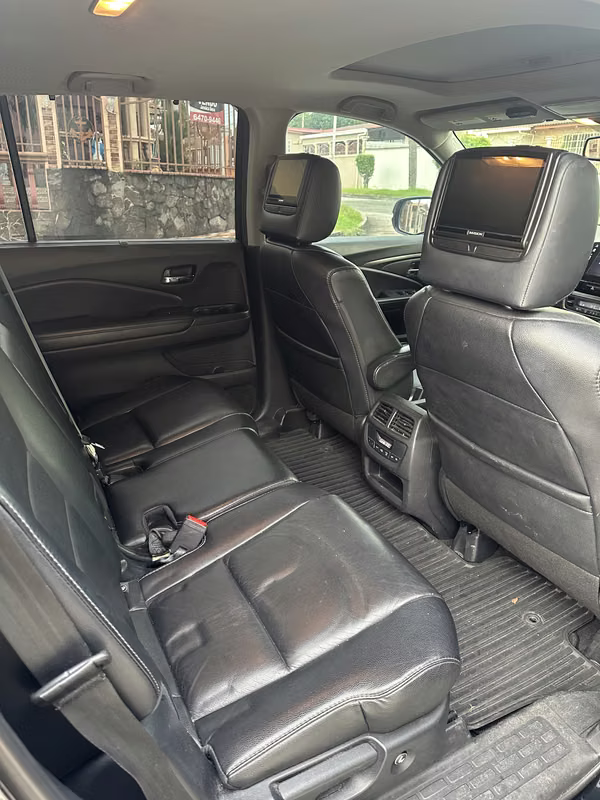 Sell Honda Pilot touring 2018